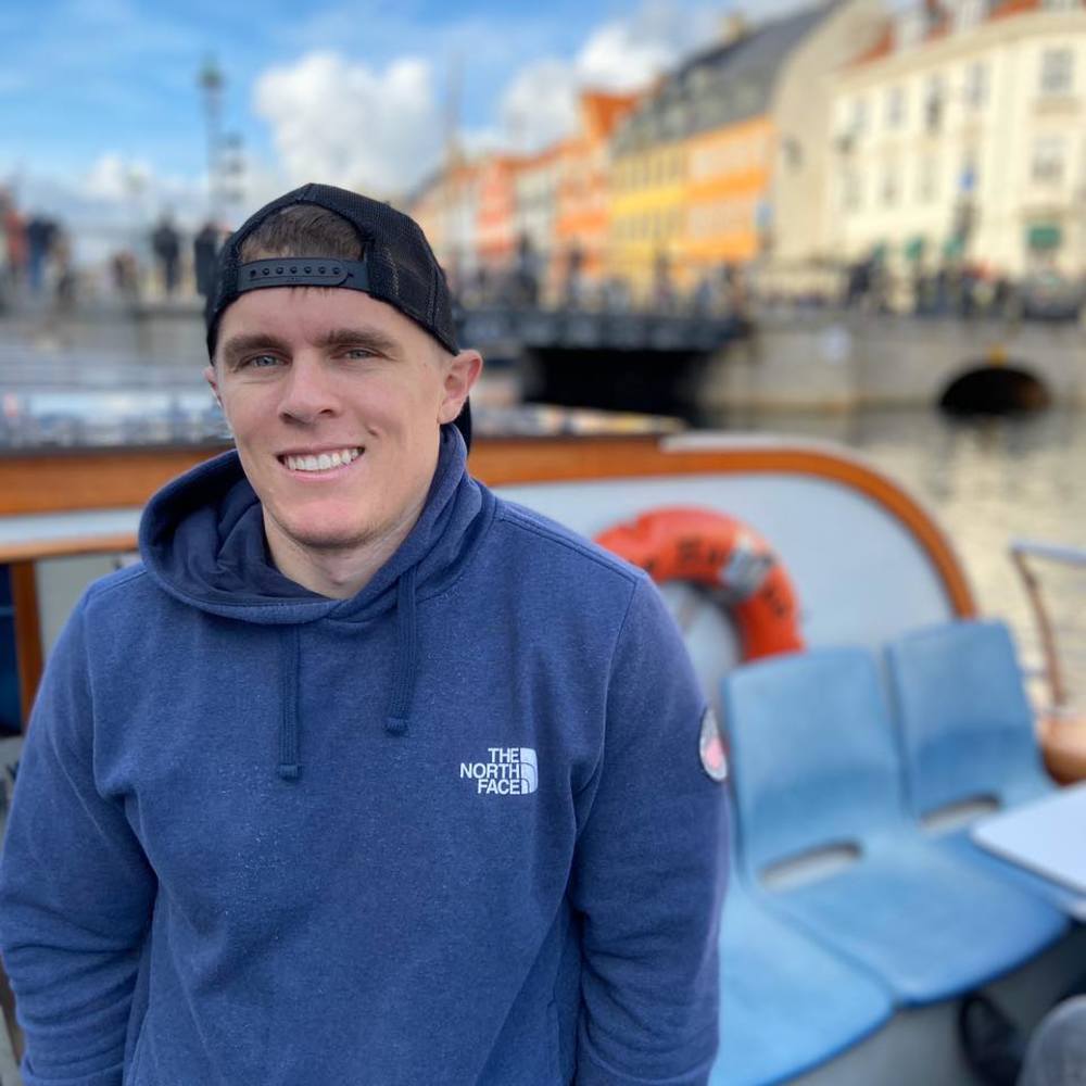 Meet your Posher, Bret